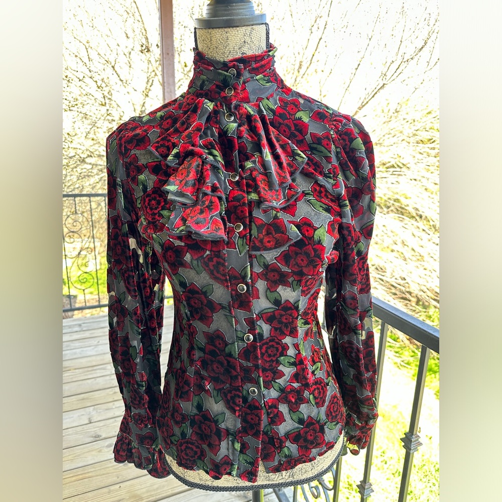Shrine Hollywood California Red Black Gothic Button Down Victorian Ruffle Top S